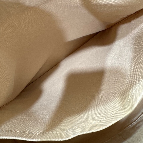 🔥Authentic Louis Vuitton Siracusa in Gm size🔥 - Picture 13 of 15